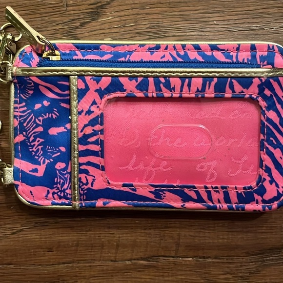 Lilly Pulitzer Rollin in the Grass Wristlet/Crossbody - Picture 3 of 7
